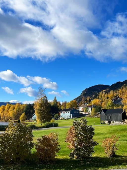 Delikat Hytte Omgitt Av Hallingdals Vakre Fjell Al Exterior foto