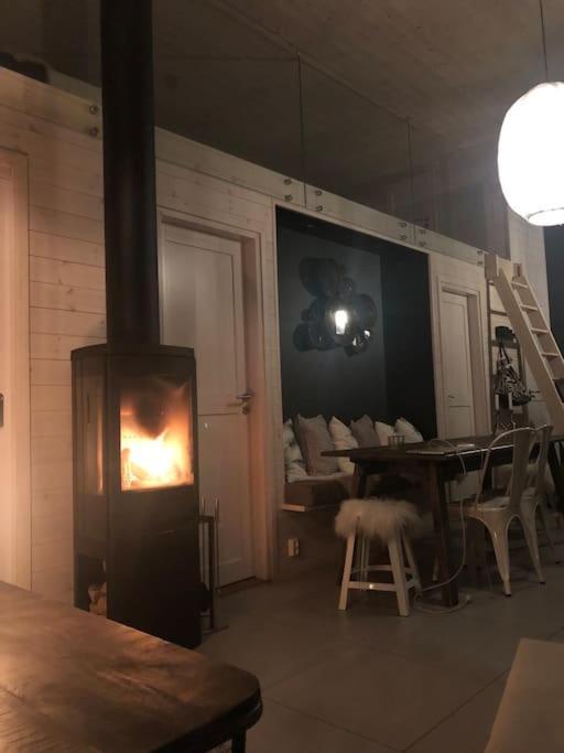 Delikat Hytte Omgitt Av Hallingdals Vakre Fjell Al Exterior foto